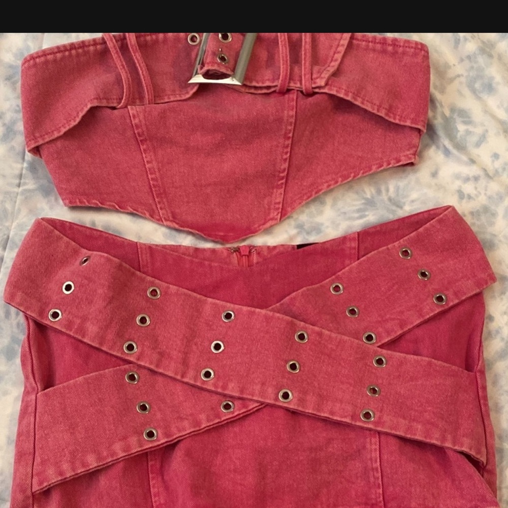 SHEIN Pink Denim Skirt Set with Belt Detail